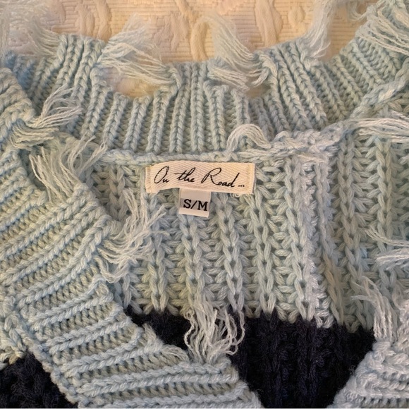 SOLD. Cute Sweater - Picture 4 of 4